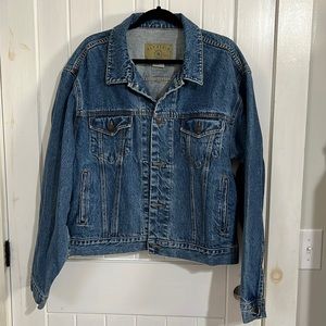 Men’s vintage Gap denim blue jean jacket.Size XL.100% cotton.Style # 161070-00-1